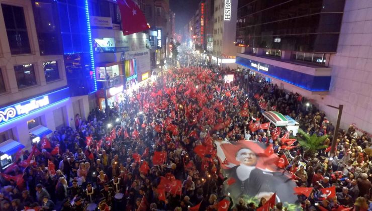 Cumhuriyet Bayramına Dört Dörtlük Kutlama!..