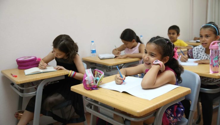 Karşıyaka’da Öğrencilere İki Müjde!..