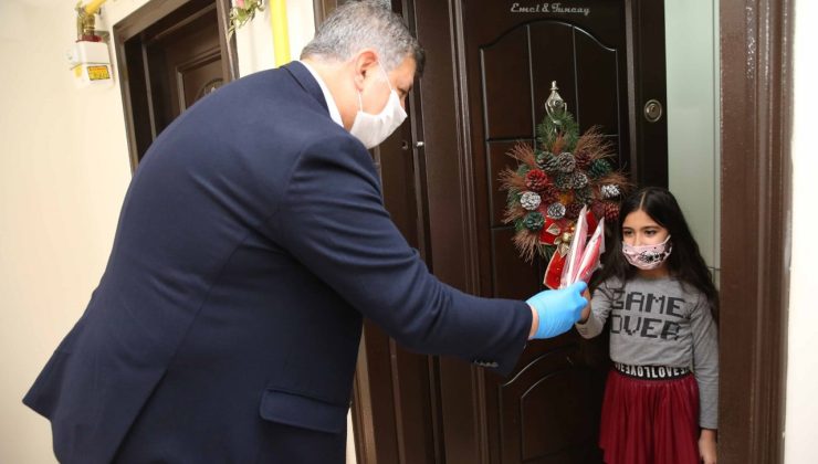 23 Nisan Coşkusu Balkonlardan Taşacak!