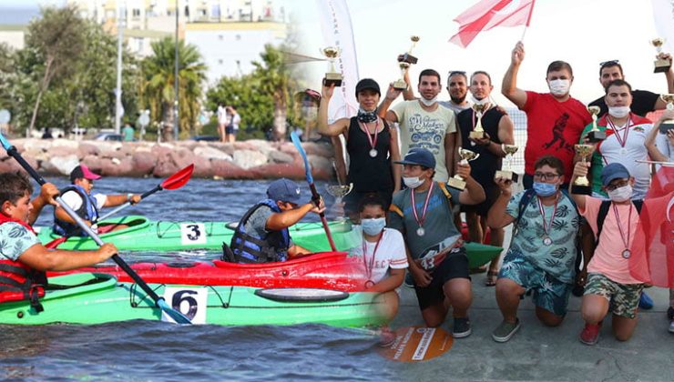Karşıyakalılar 30 Ağustos’ta Zafere Kürek Çekti…