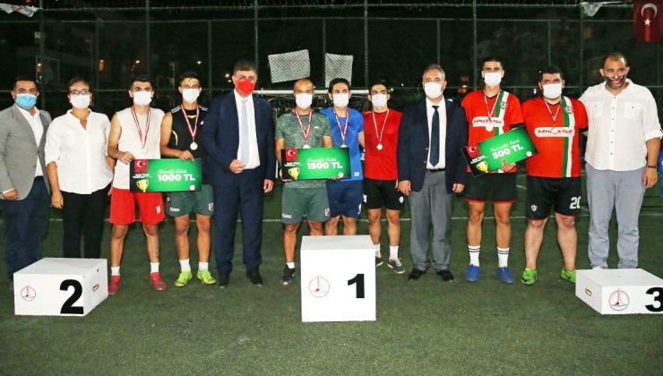 Ayak Tenisinde Dereceye Girenler Belli Oldu!..