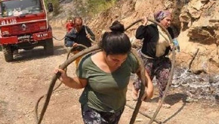 İzmir’den Kardeşlerimize “Sizi Kaderinizle Baş Başa Bırakmayız!”
