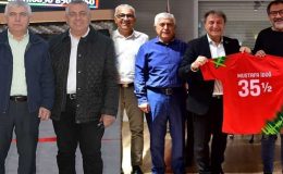 Tayfun Yelkenbiçer; “Karşıyaka’nın Yaşayan Efsaneleri!”