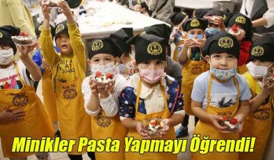 Minikler Pasta Yapmayı Öğrendi!