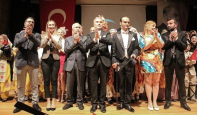 Karşıyaka’da ‘Bir Ulusun Doğuşu’ Canlandırıldı!