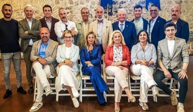 İzmir Gazeteciler Cemiyetinde Dilek Gappi Tekrar Başkan Seçildi!