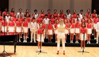İzmir Uluslararası Çoksesli Korolar Festivali Başladı!