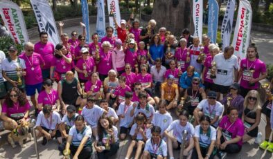 Karşıyaka’da Binler Zübeyde Anne’ye Koştu!