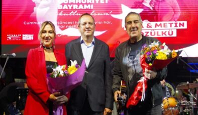 Ayvalık’ta Cumhuriyet’in 102. Yılı Coşkusu!