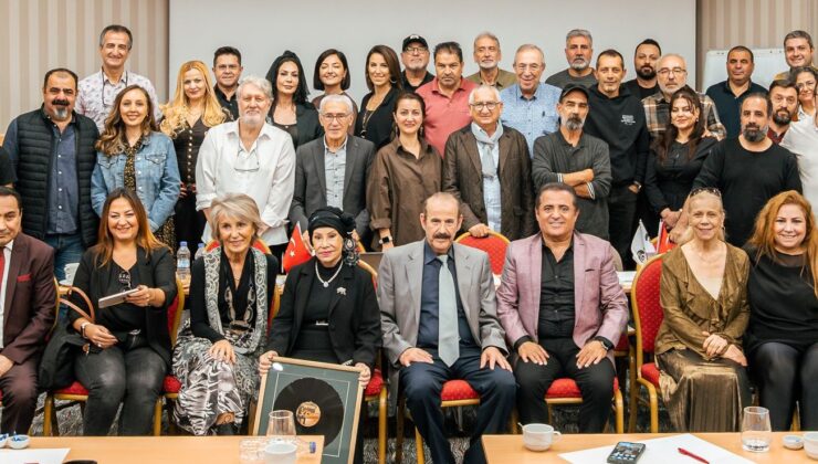 MÜYORBİR Kurultayında Yönetime İzmir ve Egeli Sanatçılardan Güçlü Destek!