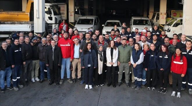 Başkan Ünsal Personeliyle Bayramlaştı!