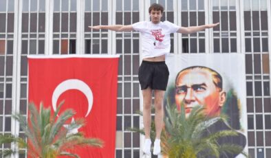 İzmir’de 19 Mayıs Coşkusu Tüm Kenti Sardı!