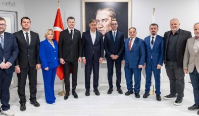 İzmir ile Kosova Arasında Dostluk Köprüsü!
