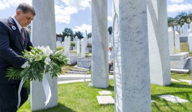 Başkan Cemil Tugay Srebrenica Katliamı’nı Anma Törenlerine Katıldı!