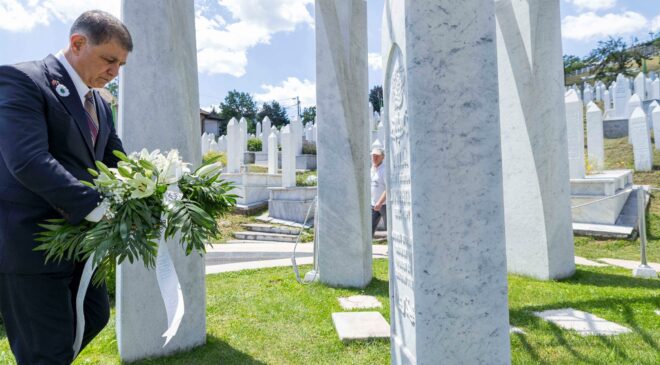 Başkan Cemil Tugay Srebrenica Katliamı’nı Anma Törenlerine Katıldı!