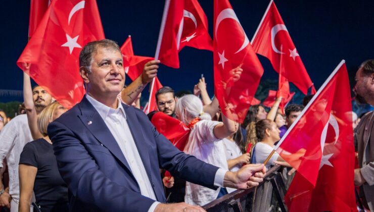 Başkan Cemil Tugay “Zafer Bayramı’mız Kutlu Olsun!”