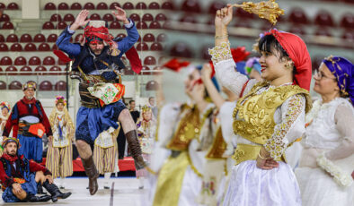 Büyükşehir’in Balkan Dansları Kursunda Coşkulu Final!