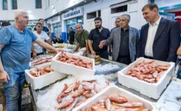 Başkan Tugay; Ekmeğini Denizden Çıkaranlara Bereketli Bir Sezon Diliyorum!
