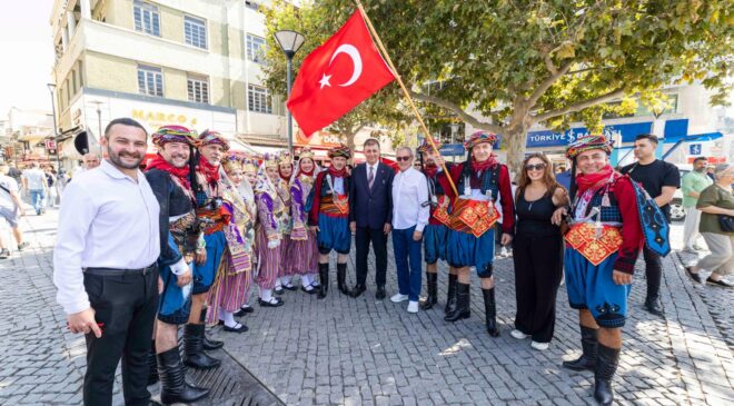 İzmir’de Esnafın Bayramı Coşkuyla Kutlandı!