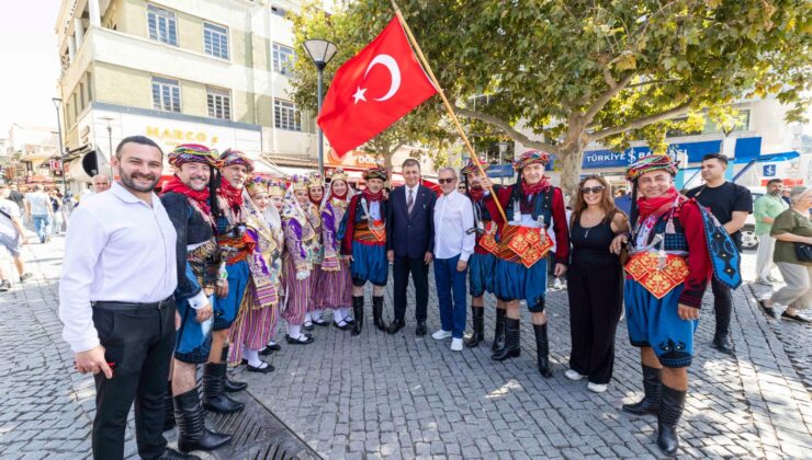 İzmir’de Esnafın Bayramı Coşkuyla Kutlandı!